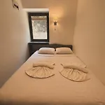 - Apartamento İçmeler