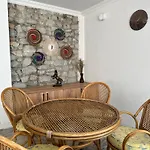 - Apartamento