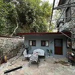 - İçmeler
